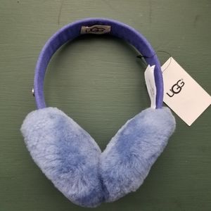❄COZY periwinkle Ugg earmuffs ❄